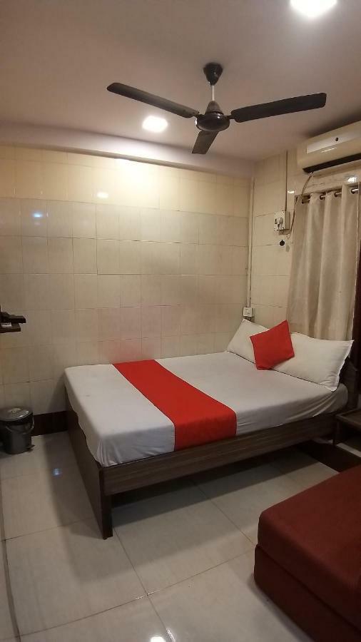 Hotel Saim Palace Mumbai  Buitenkant foto