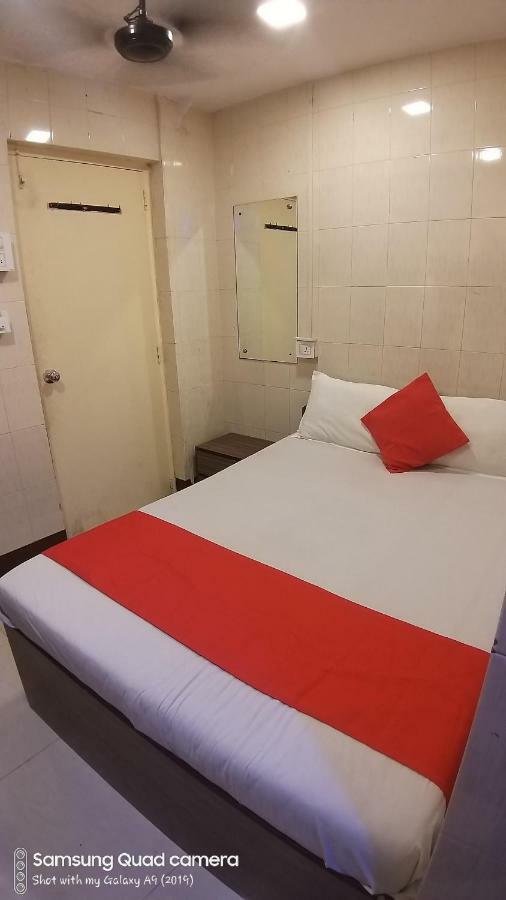 Hotel Saim Palace Mumbai  Buitenkant foto