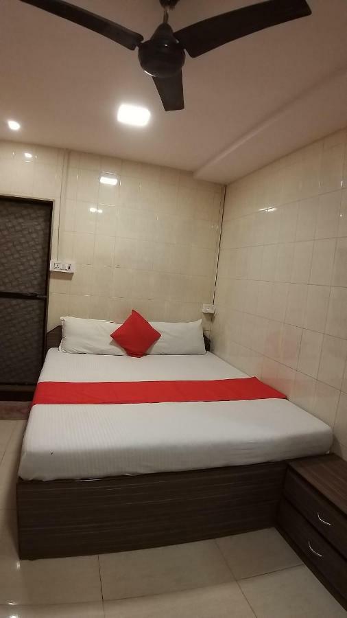 Hotel Saim Palace Mumbai  Buitenkant foto